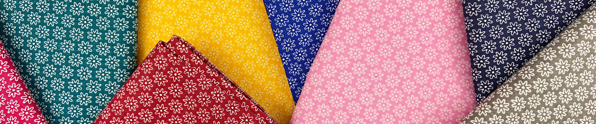 Bunte Baumwollstoffe mit Mustern